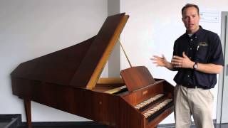 News - Antique Harpsicord at Prague Philharmonic