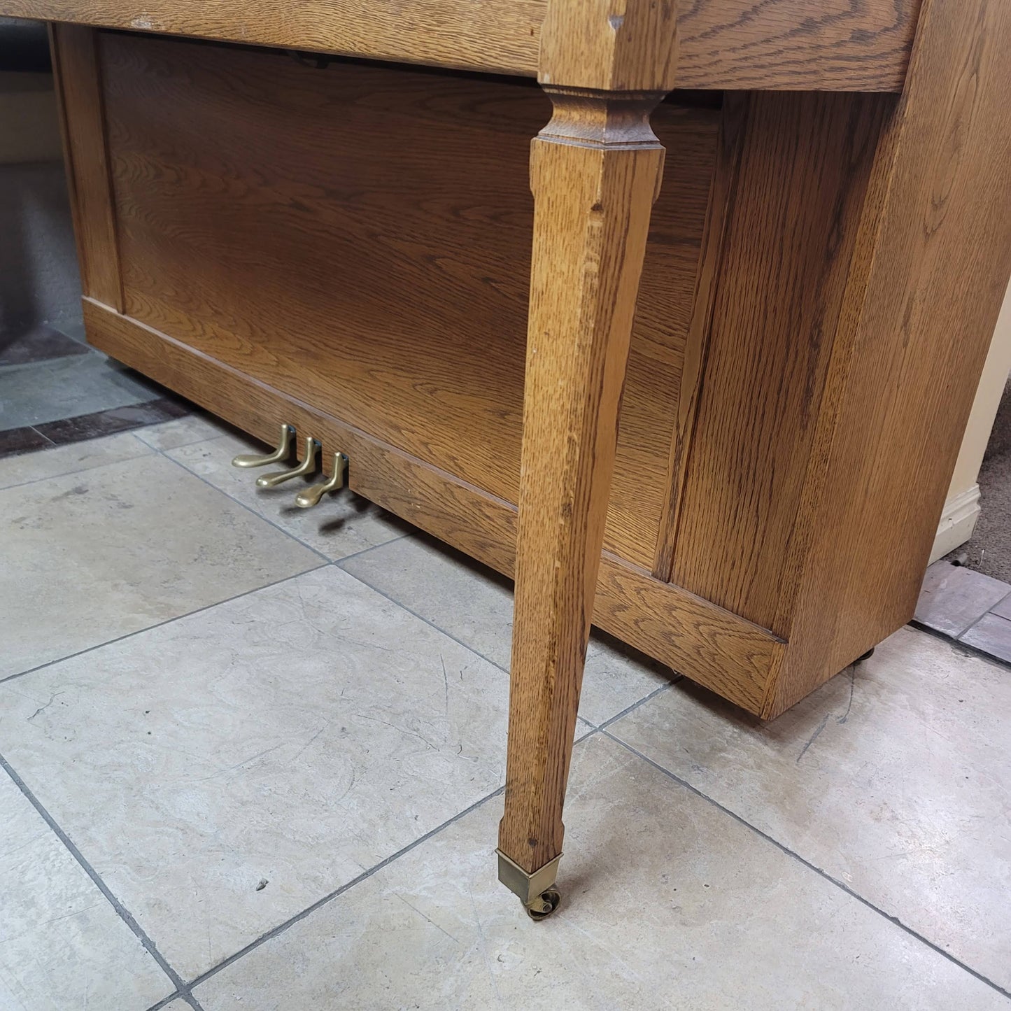 SOLD 1982 Astin Weight 42" Oak Console Piano