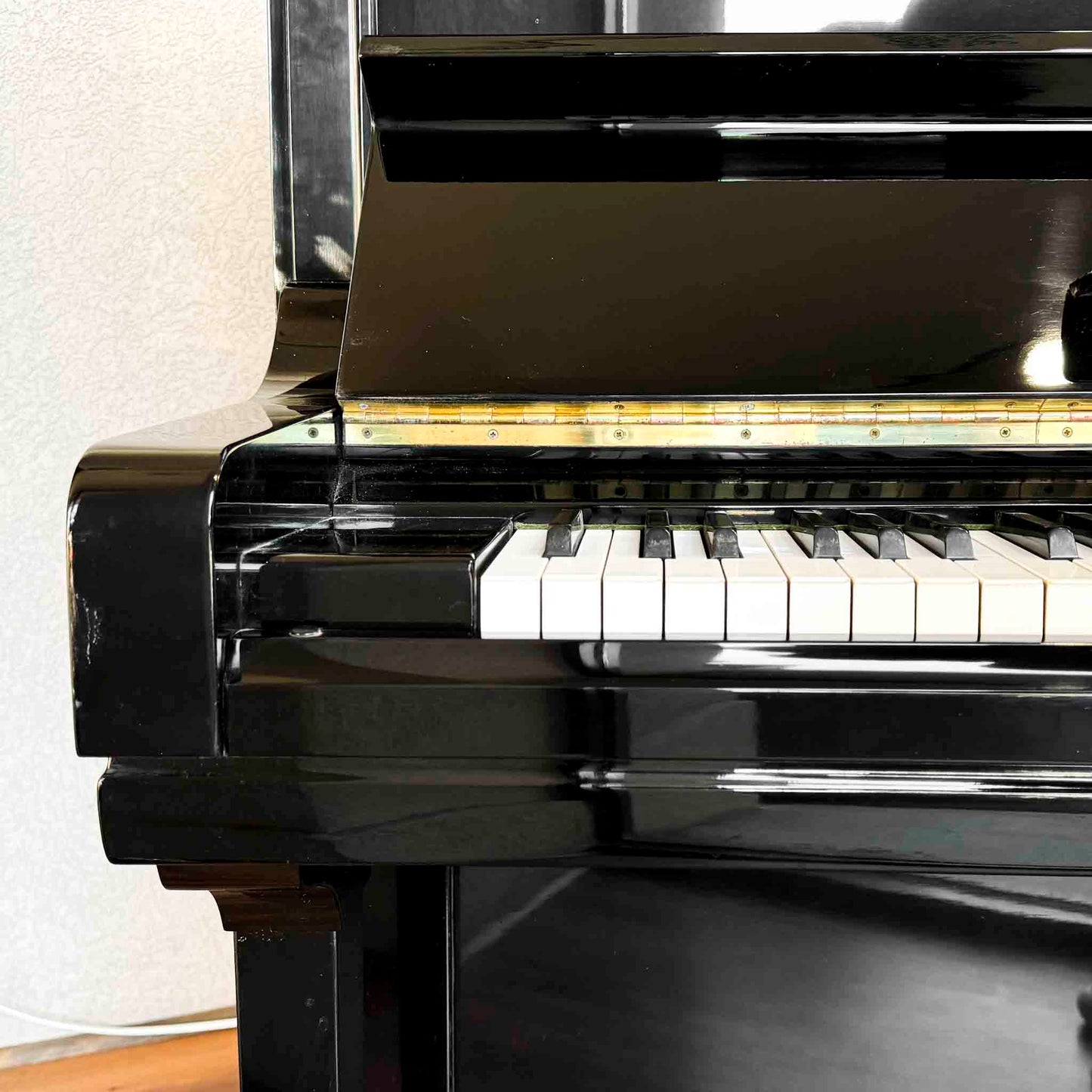 SOLD 1973 Yamaha U3 52" Polished Black Upright Piano