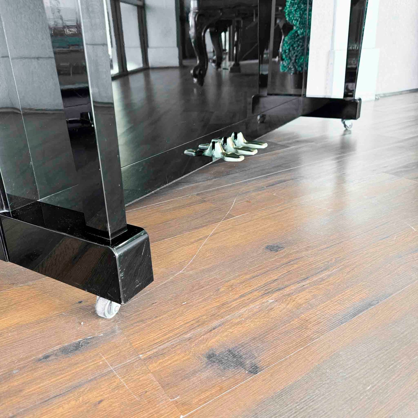 SOLD 1974 Yamaha U1 48" Polished Black Upright Piano