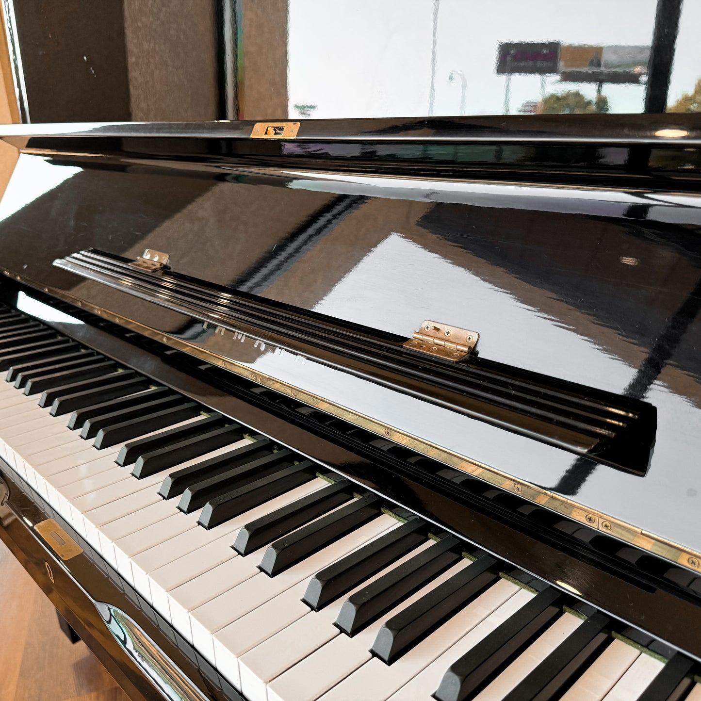 SOLD 1980 Yamaha U2 50" Polished Black Upright Piano