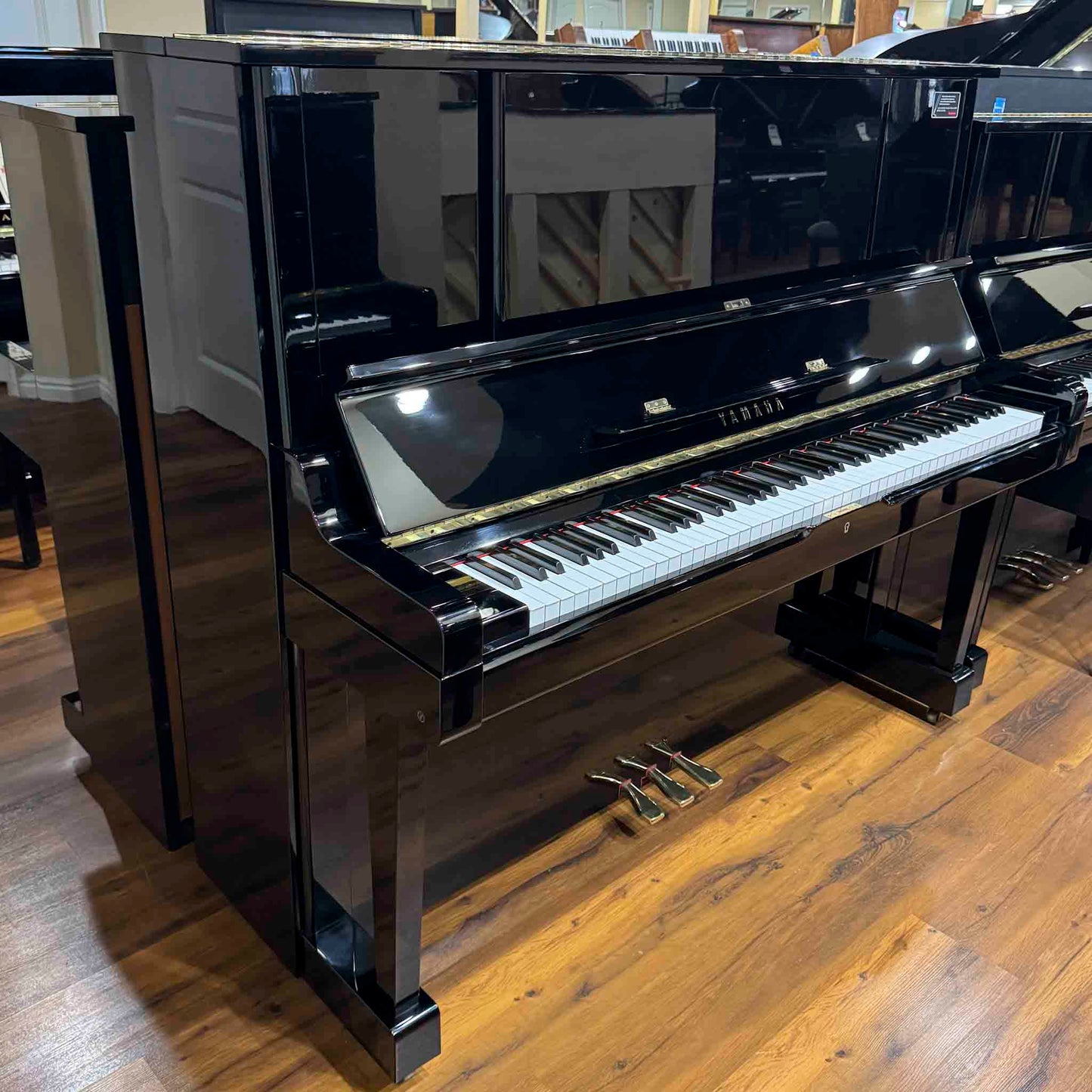 1982 Yamaha YUX 52" Polished Black Upright Piano