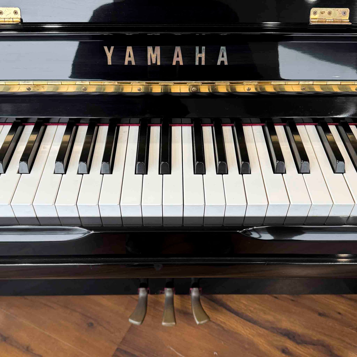 1989 Yamaha U1 48" Polished Black Upright Piano