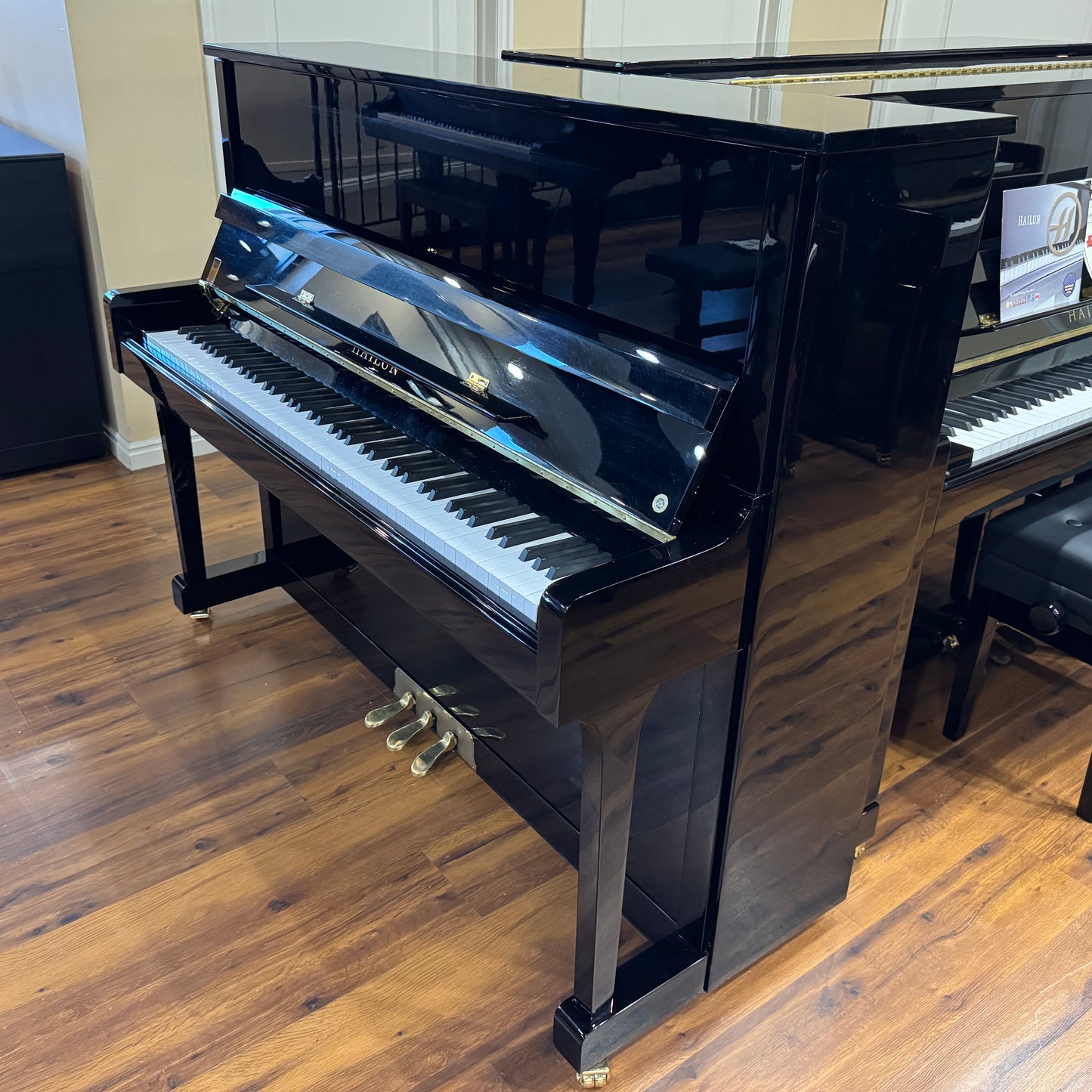 2016 Hailun 121 48" Polished Black Upright Piano