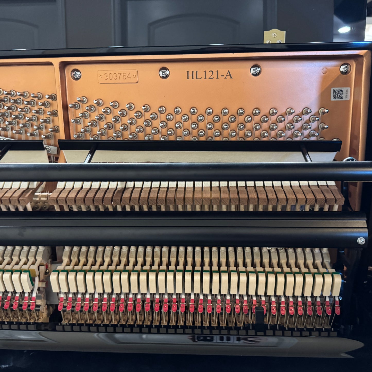 Hailun 121 48" Polished Black Upright Piano