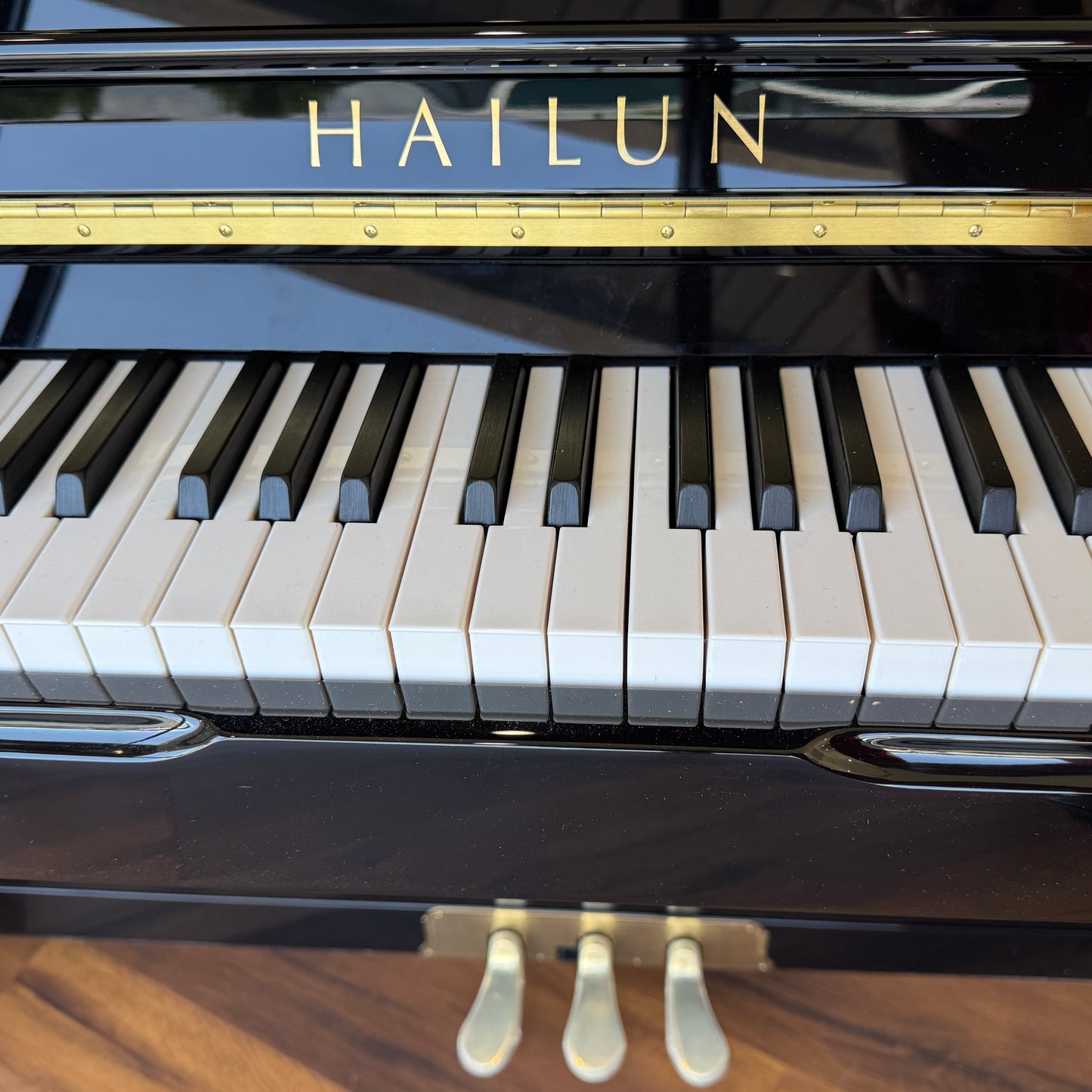 SOLD Hailun 121 48" Polished Black Upright Piano