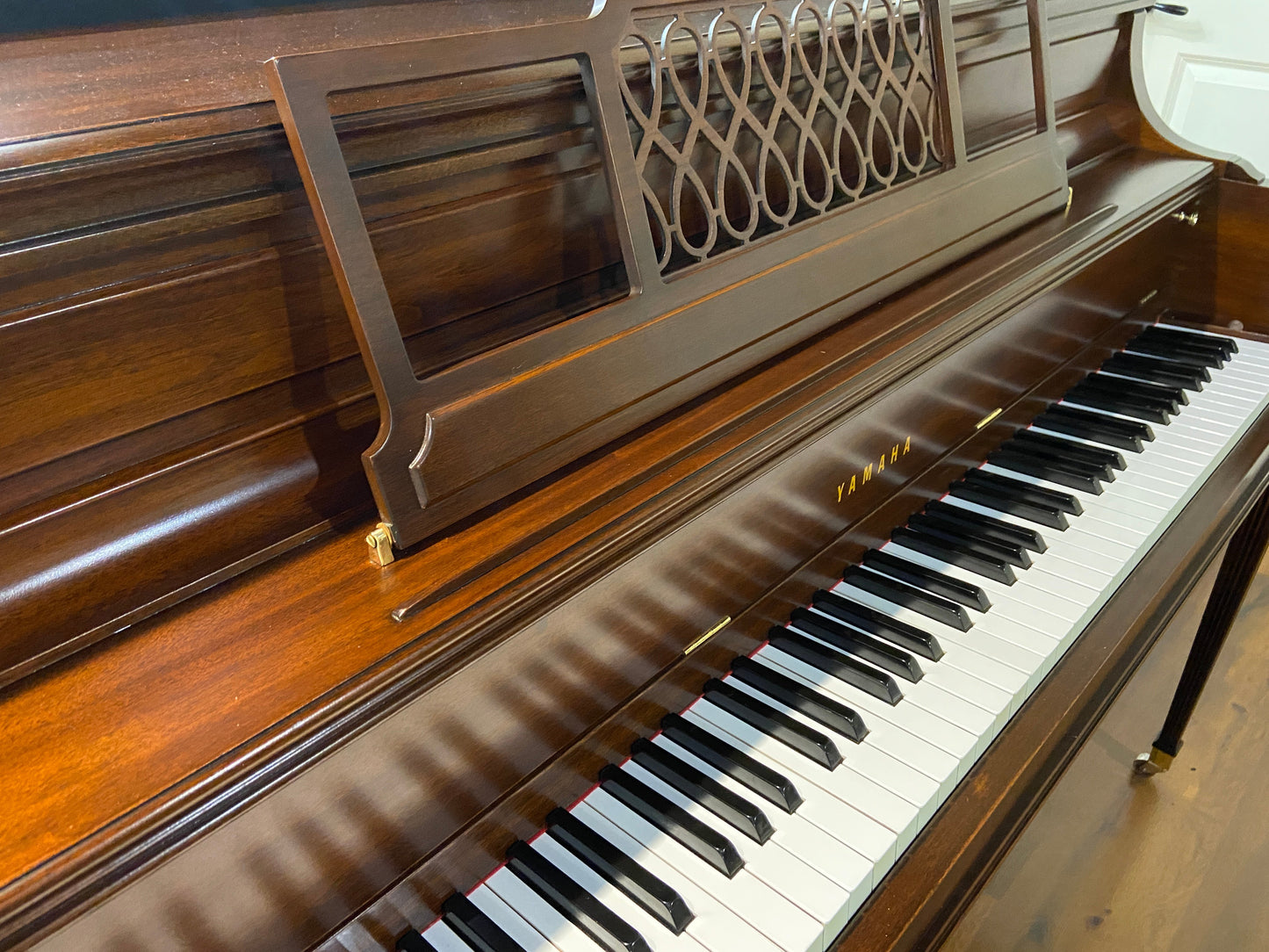 Image 11 of 1973 Yamaha Console 42"