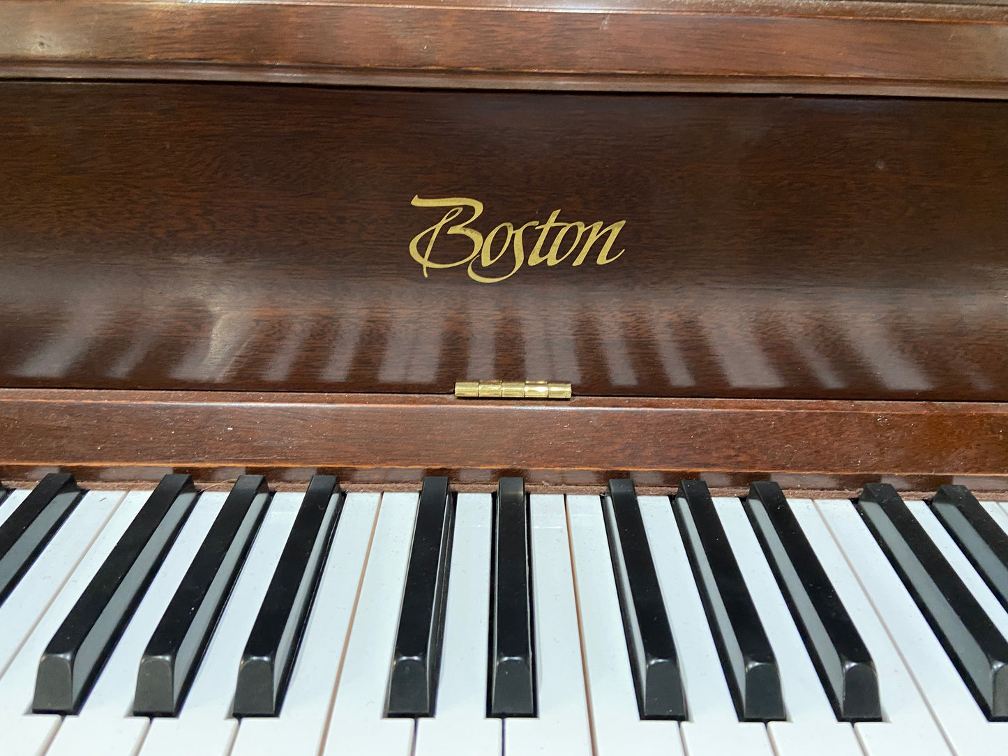 Image 5 of 2003 Boston 118S/45" Walnut Finish