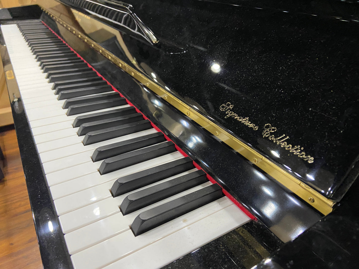 Image 3 of USED Hallet Davis 115 Upright