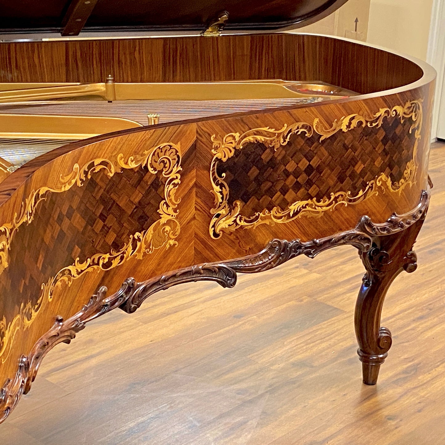 Image 19 of Full Inlay Art Case with QRS Self Playing System