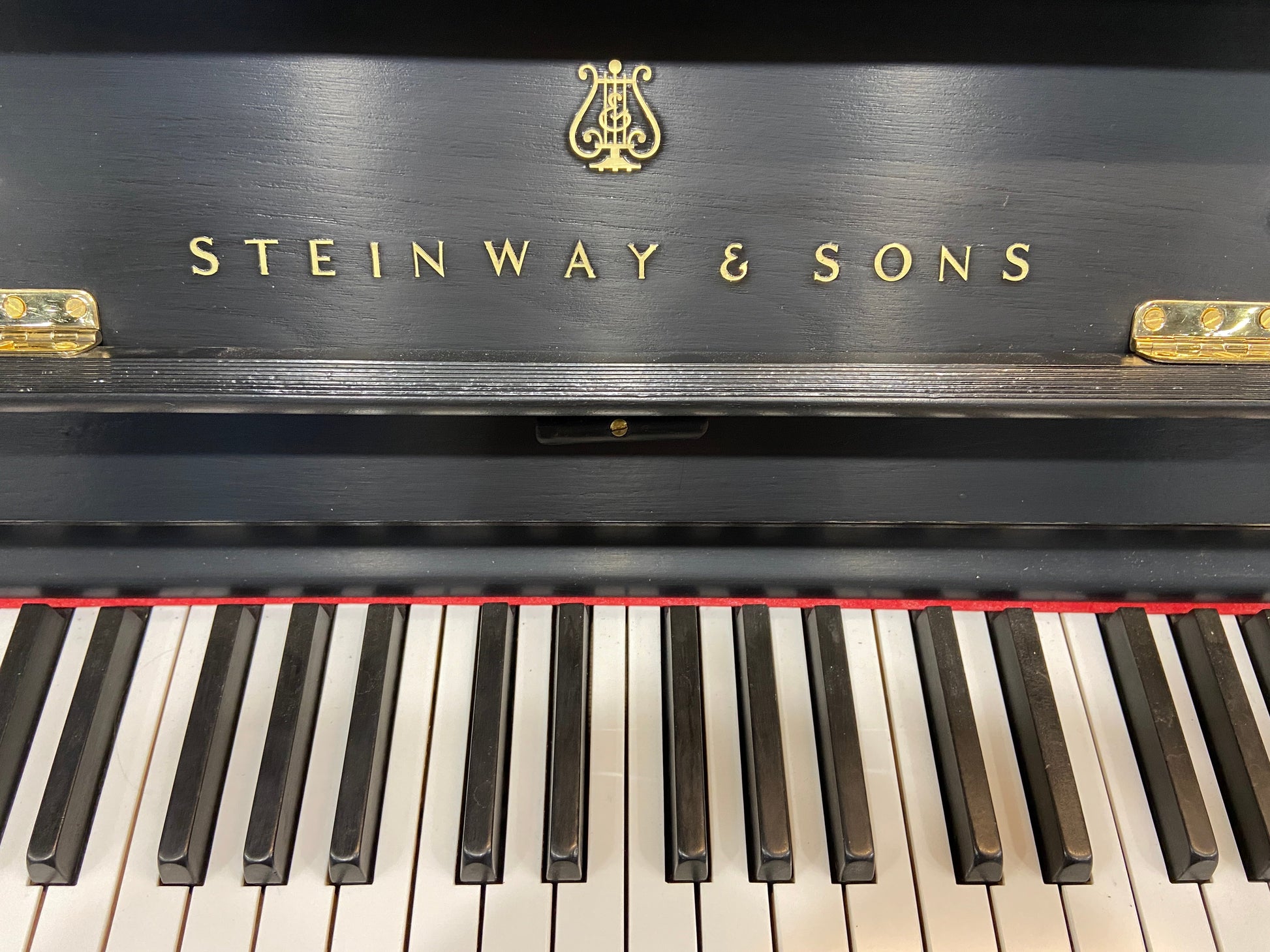 Image 2 of 1906 Steinway & Sons Upright / 52"