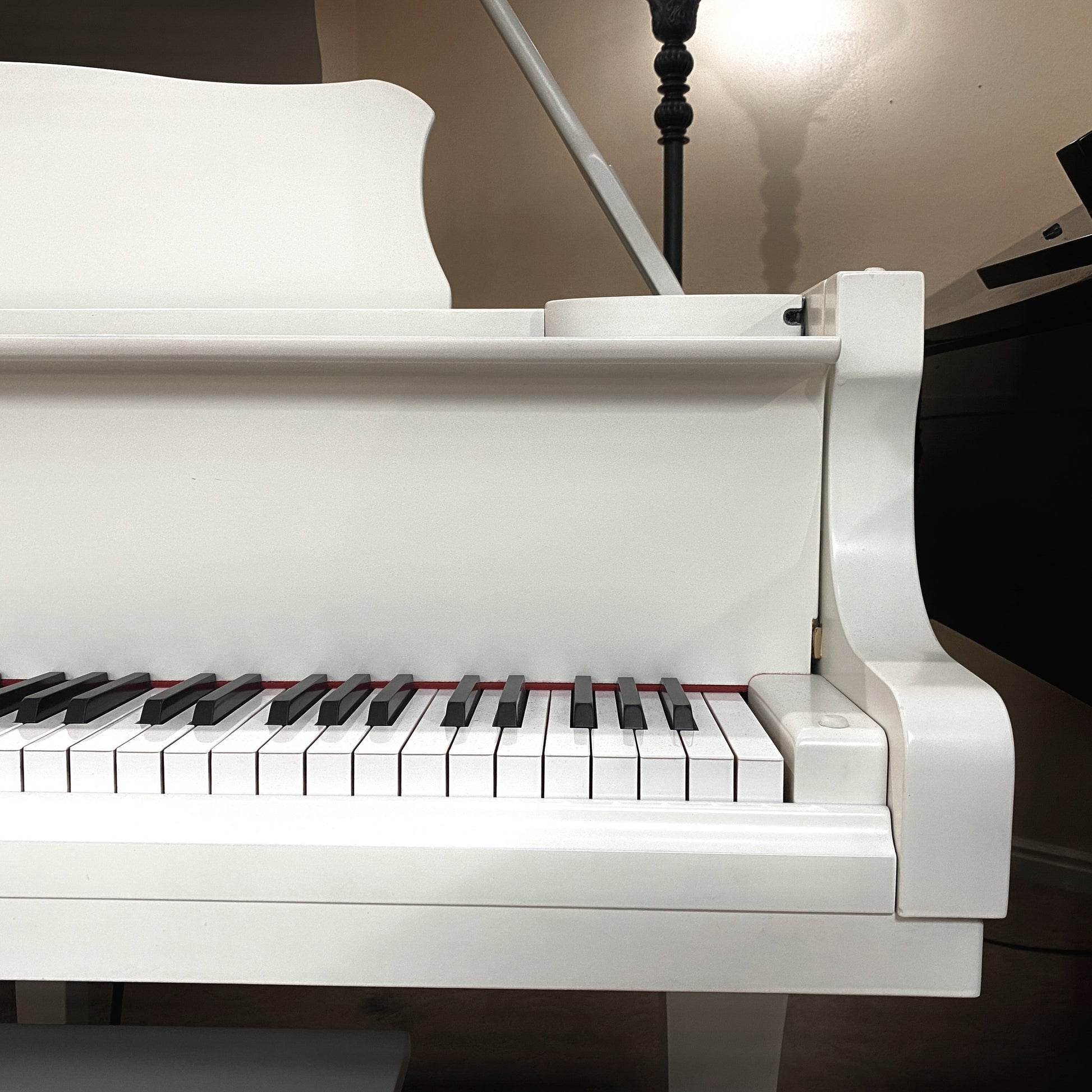 Image 5 of 1977 Yamaha G3 5'10" Satin White