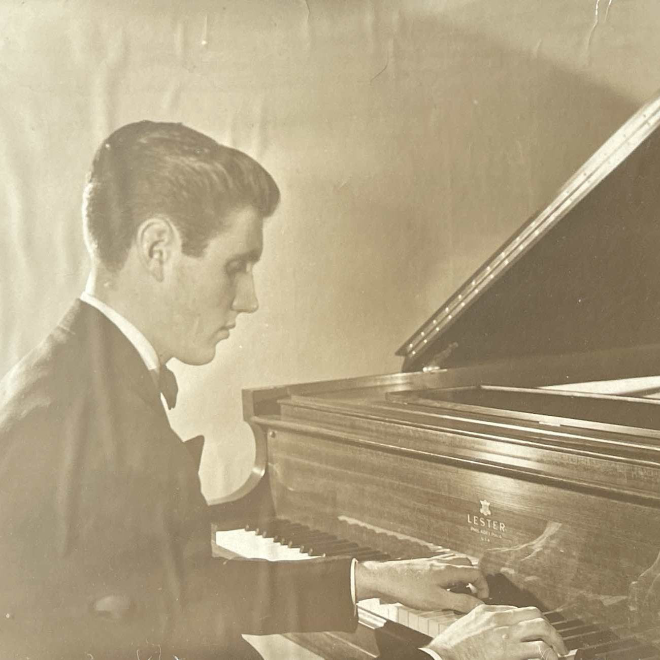 Image of the Piano For Sale