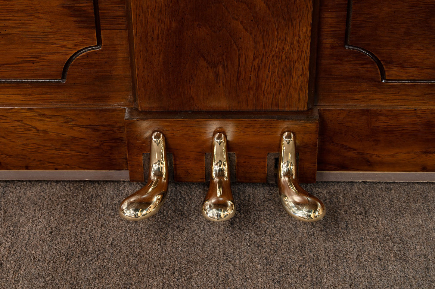 Image 6 of 1987 Baldwin Console Pecan / UR Pecan Model 4023 / Walnut