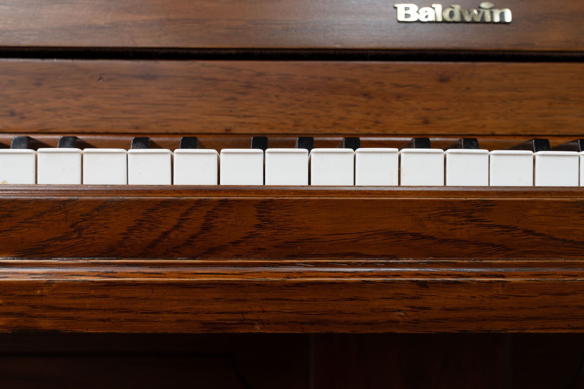 Image 7 of 1987 Baldwin Console Pecan / UR Pecan Model 4023 / Walnut