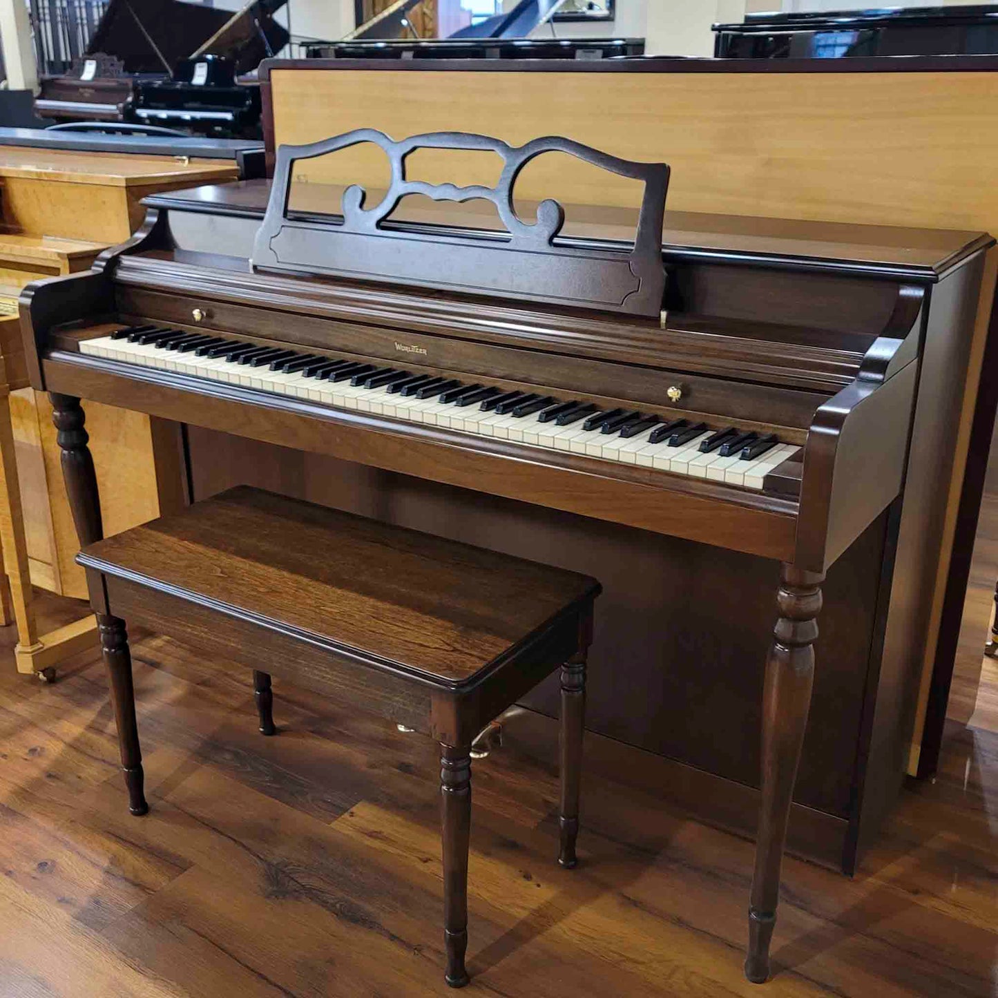 1982 Wurlitzer P-137 37" Walnut Wood Finish Spinet Piano