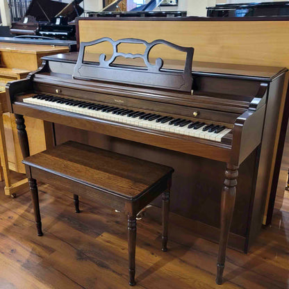 1982 Wurlitzer P-137 37" Walnut Wood Finish Spinet Piano