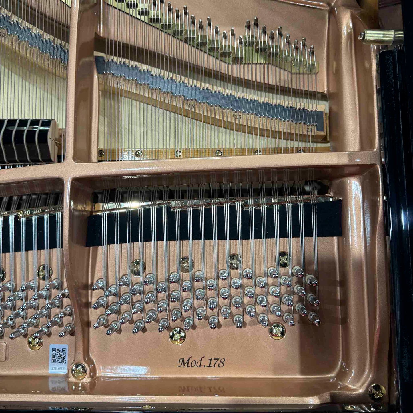 Hailun 178 5'10" Polished Black Grand Piano