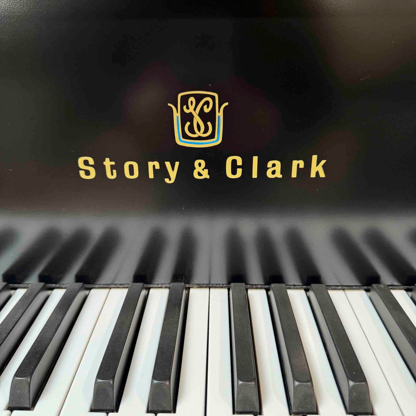 1995 Story & Clark 5'1" Satin Black Baby Grand Piano