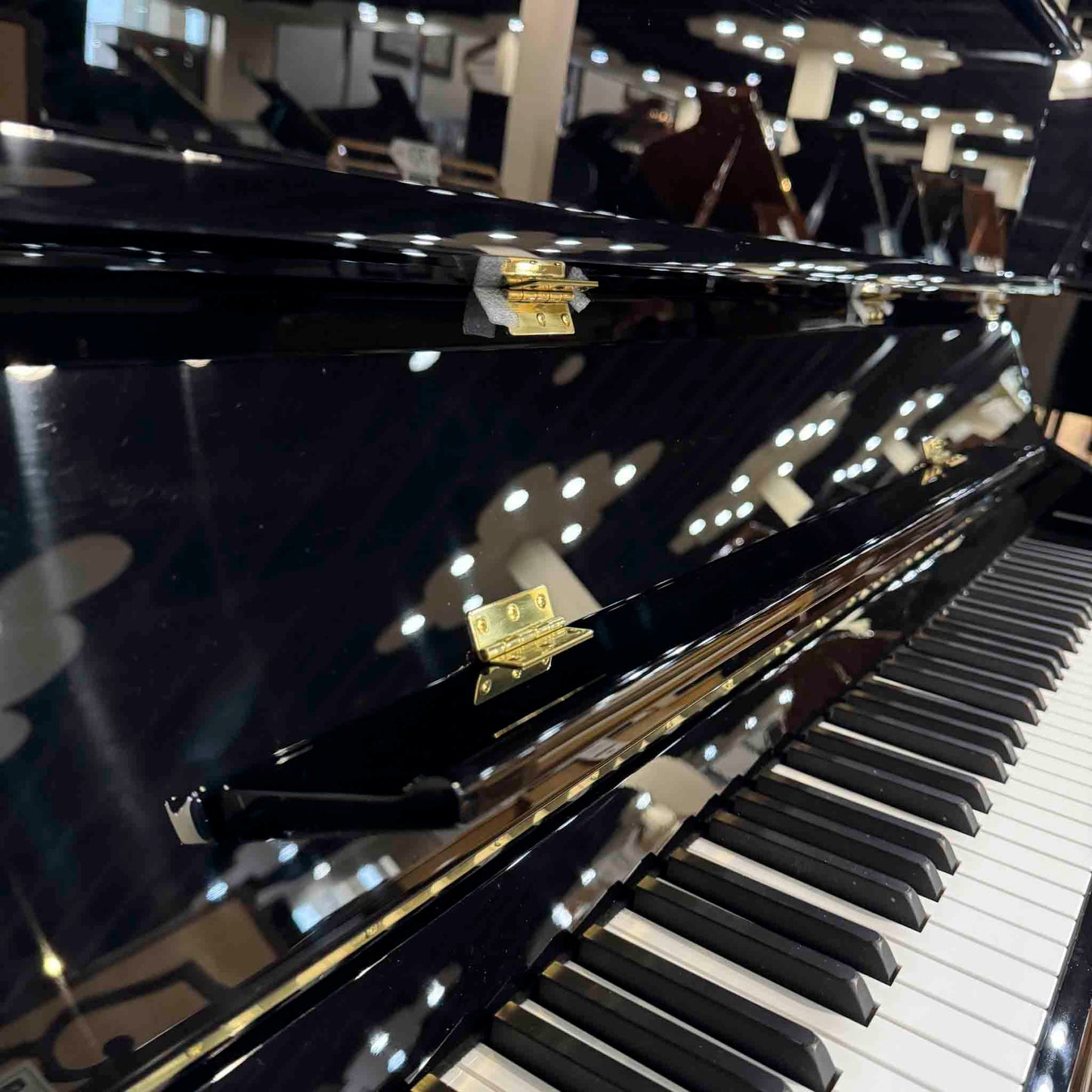 A. Geyer GU-123 48" Polished Black Upright Piano