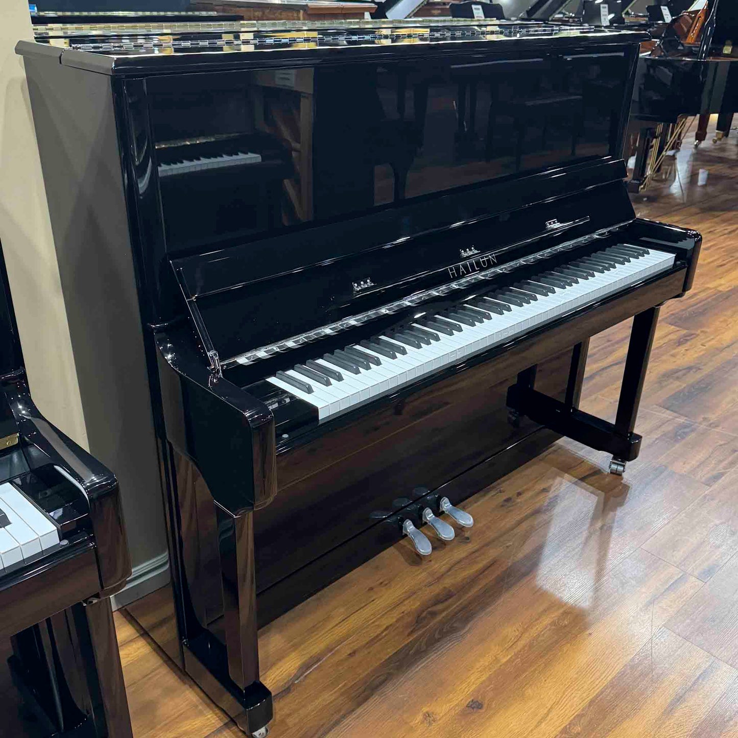 SOLD Hailun 5P 50" Polished Black Upright Piano