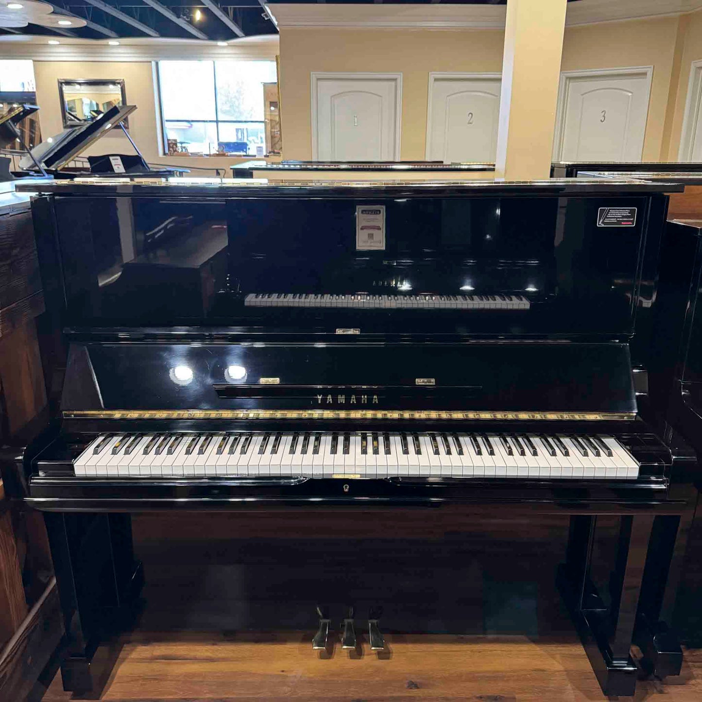 1986 Yamaha U3 52" Polished Black Upright Piano
