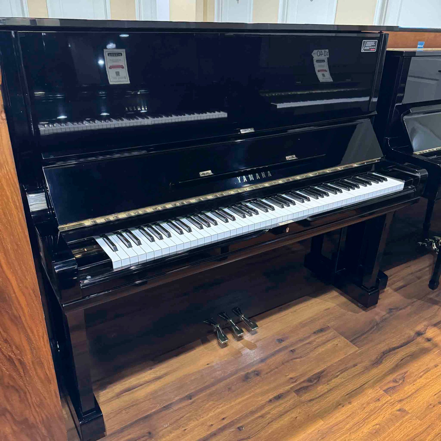 1986 Yamaha U3 52" Polished Black Upright Piano