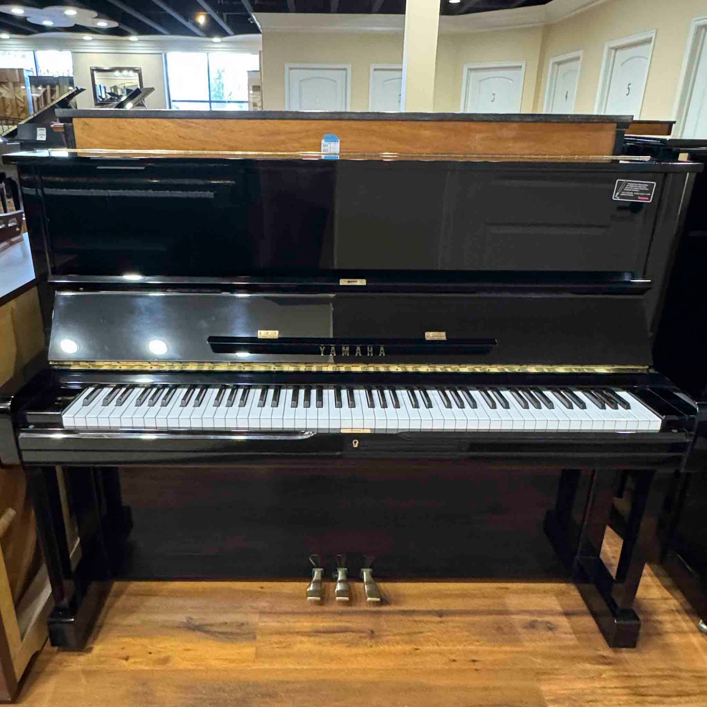 1987 Yamaha U1 48" Polished Black Upright Piano