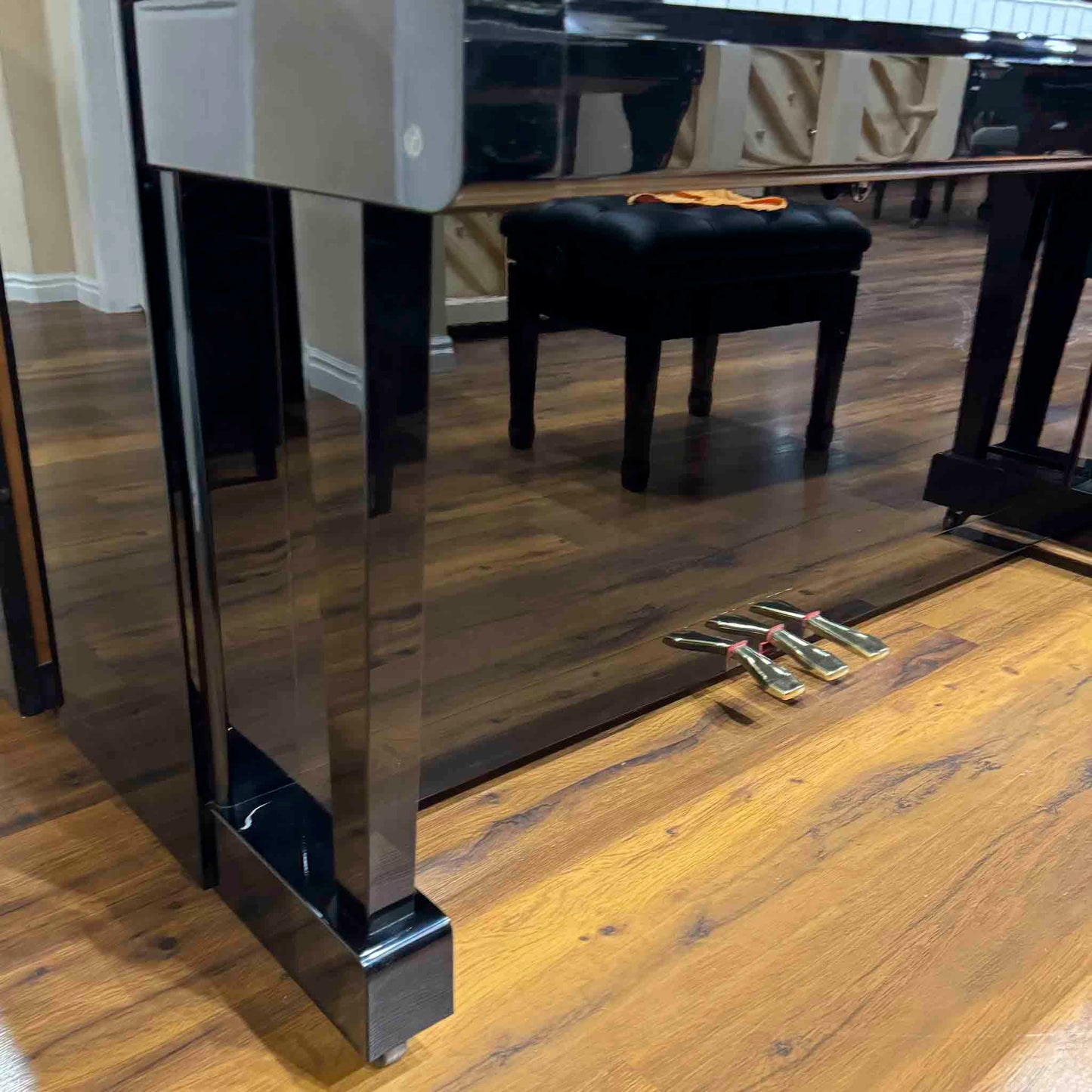 1982 Yamaha YUX 52" Polished Black Upright Piano