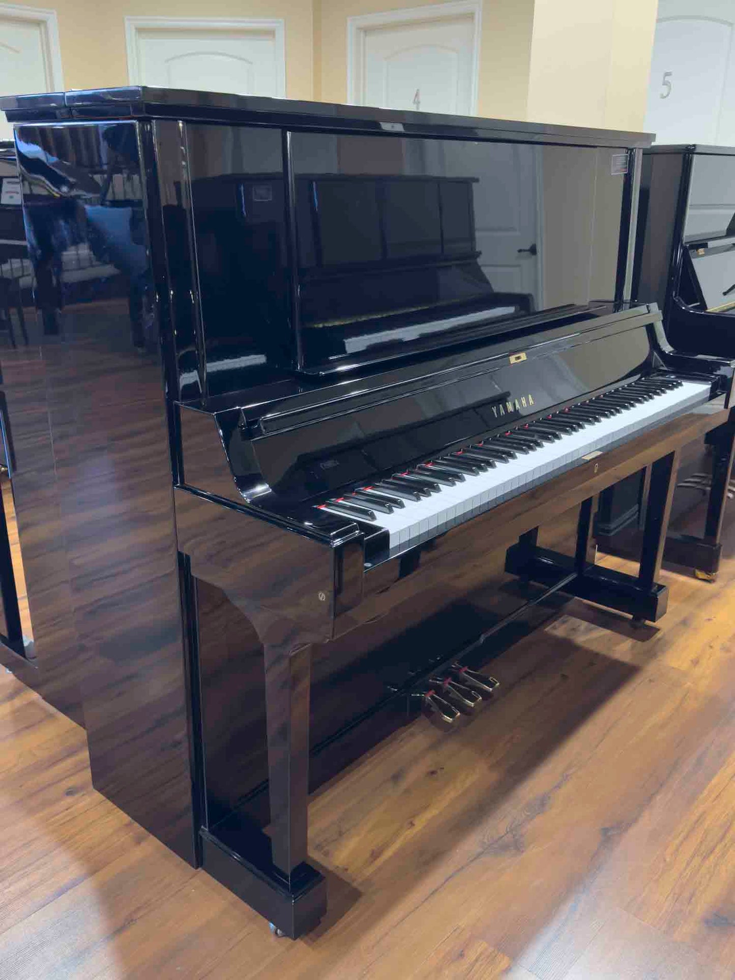 1980 Yamaha YUA 52" Polished Black Upright Piano