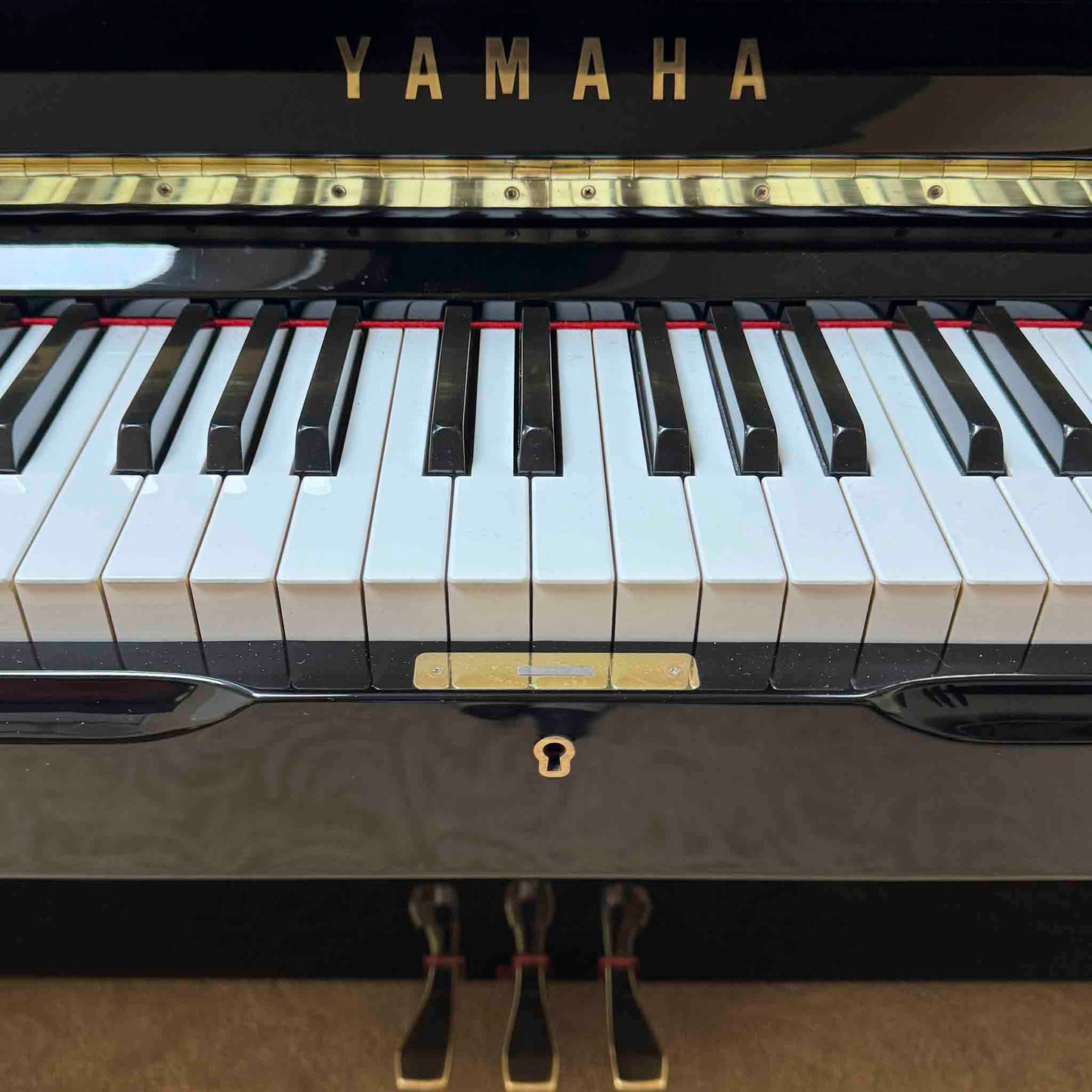 1983 Yamaha YUX 52" Polished Black Upright Piano