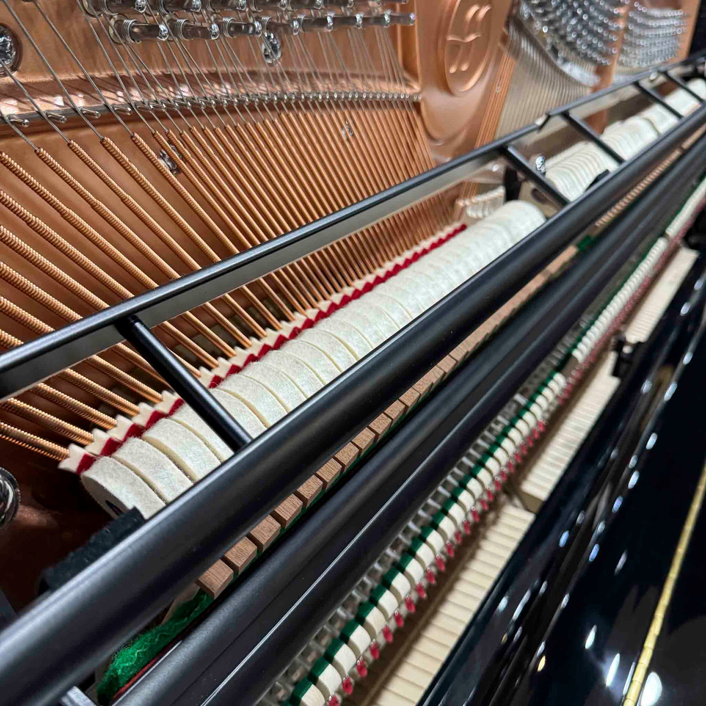 Hailun 121 48" Polished Black Upright Piano