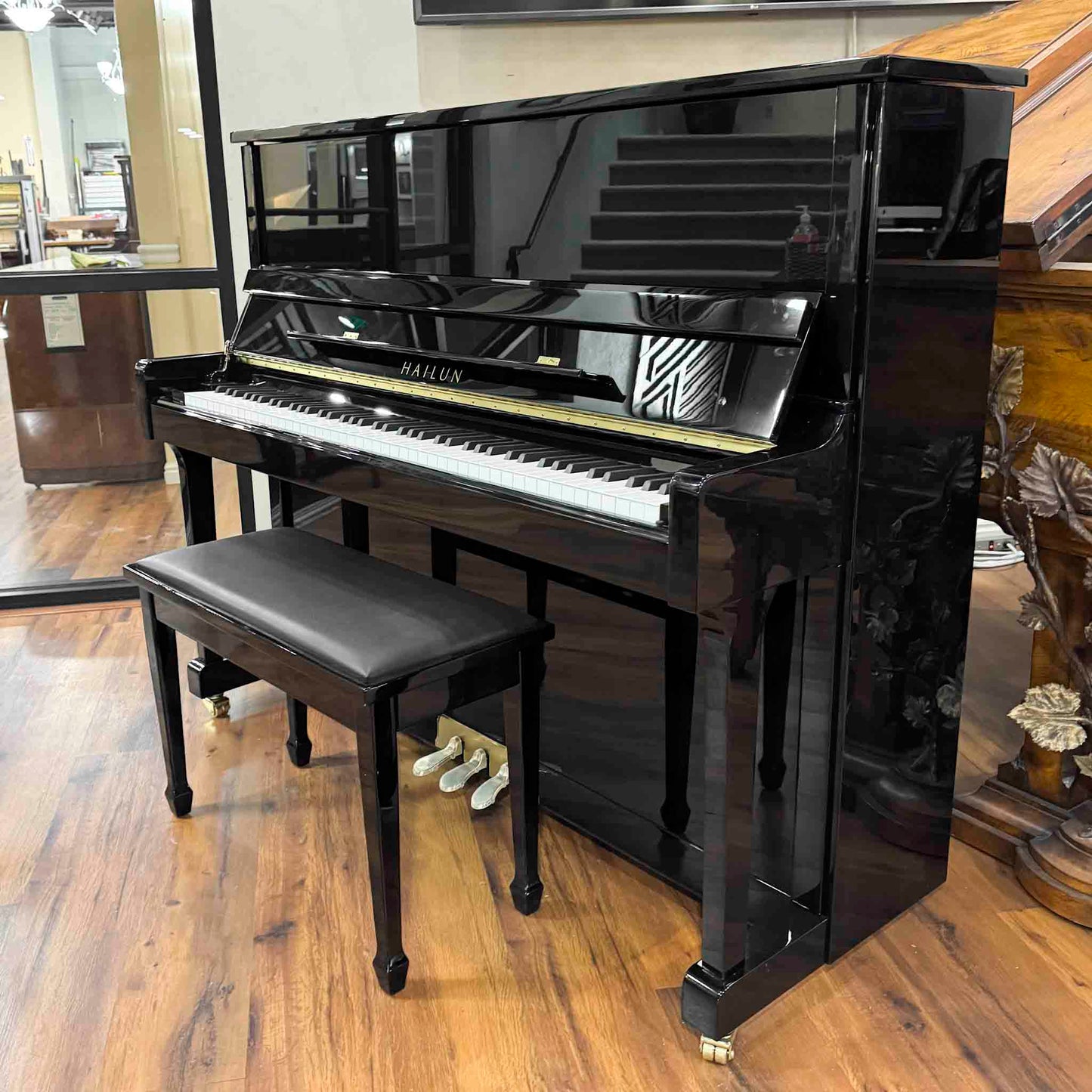 Hailun 121 48" Polished Black Upright Piano