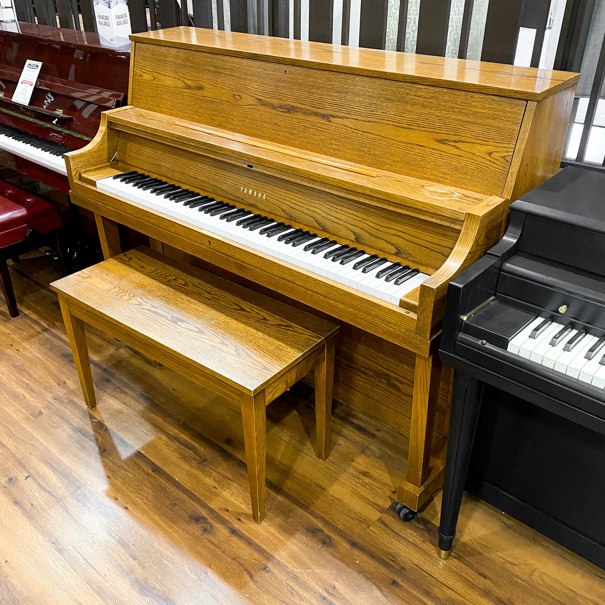 Image 2 of 1991 Upright Yamaha Oak P202
