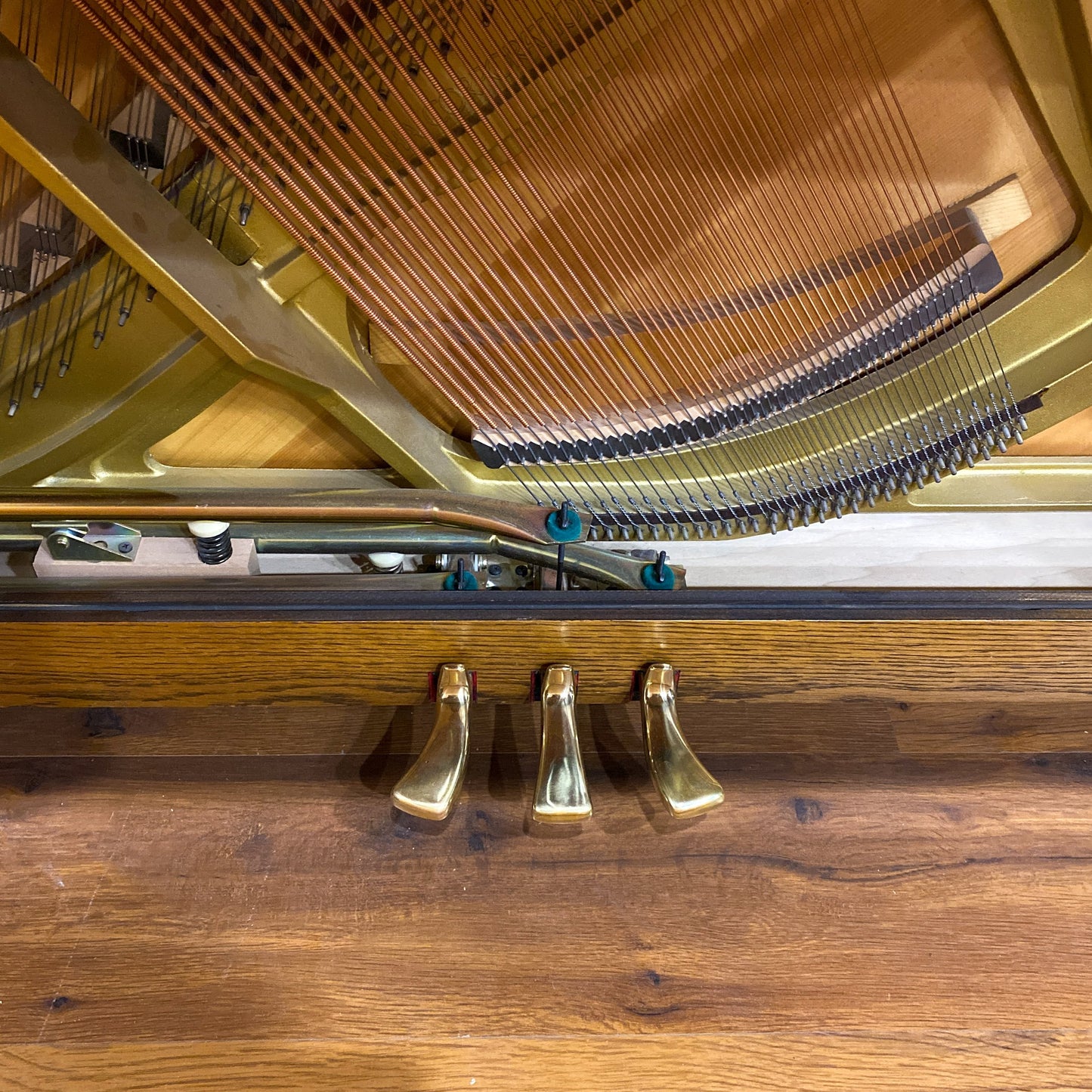 Image 11 of 1991 Upright Yamaha Oak P202