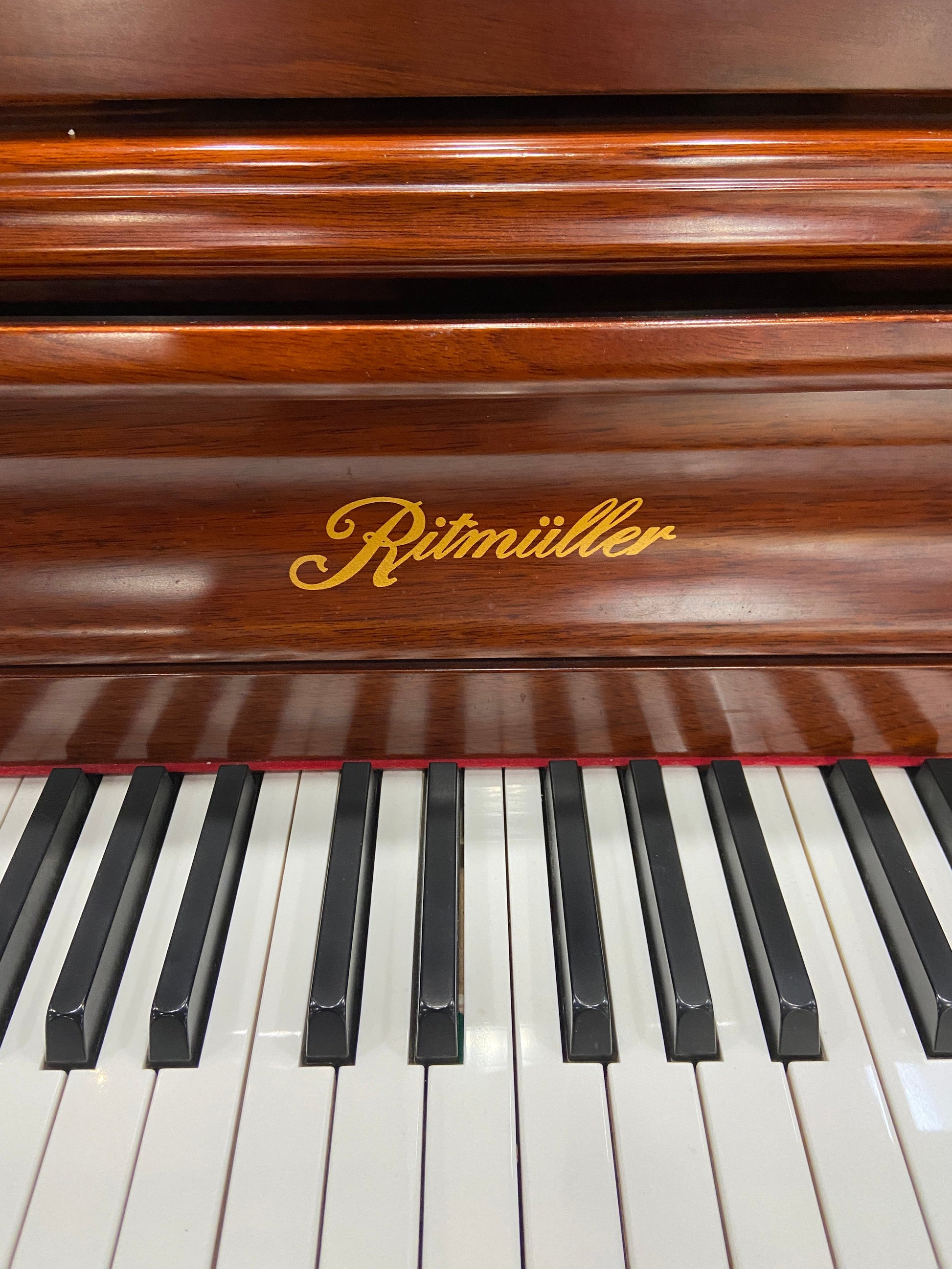 Image 2 of 2007 Ritmuller 44"/ Walnut