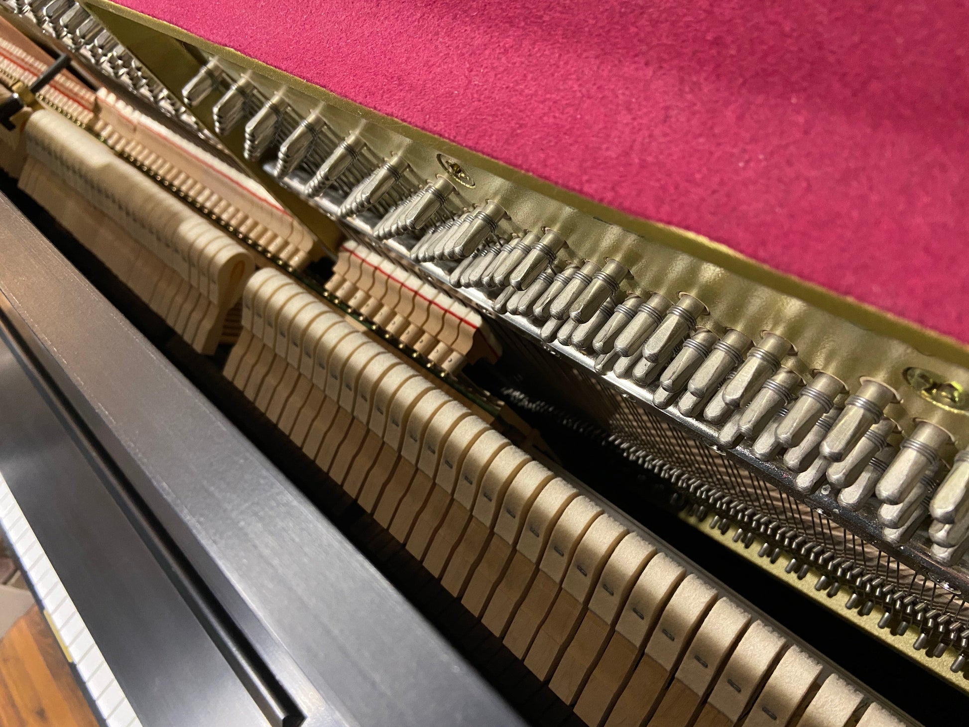 Image 6 of 2005 Yamaha Upright / Satin Ebony 46"
