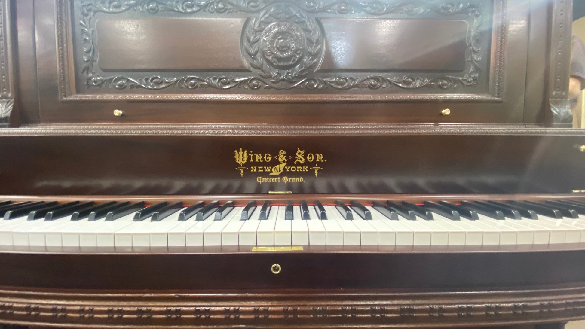 Image 3 of Wing & Sons Upright / QRS