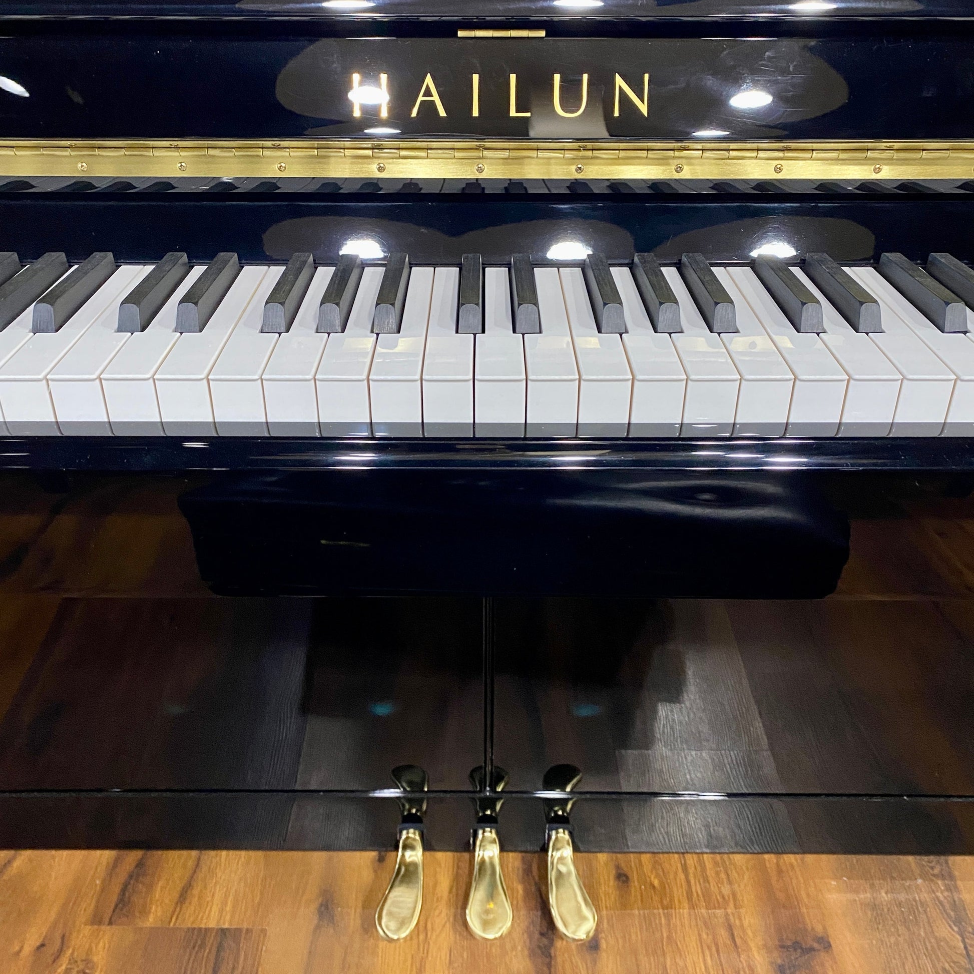 Image 4 of Hailun 1P Polished Black / 48"