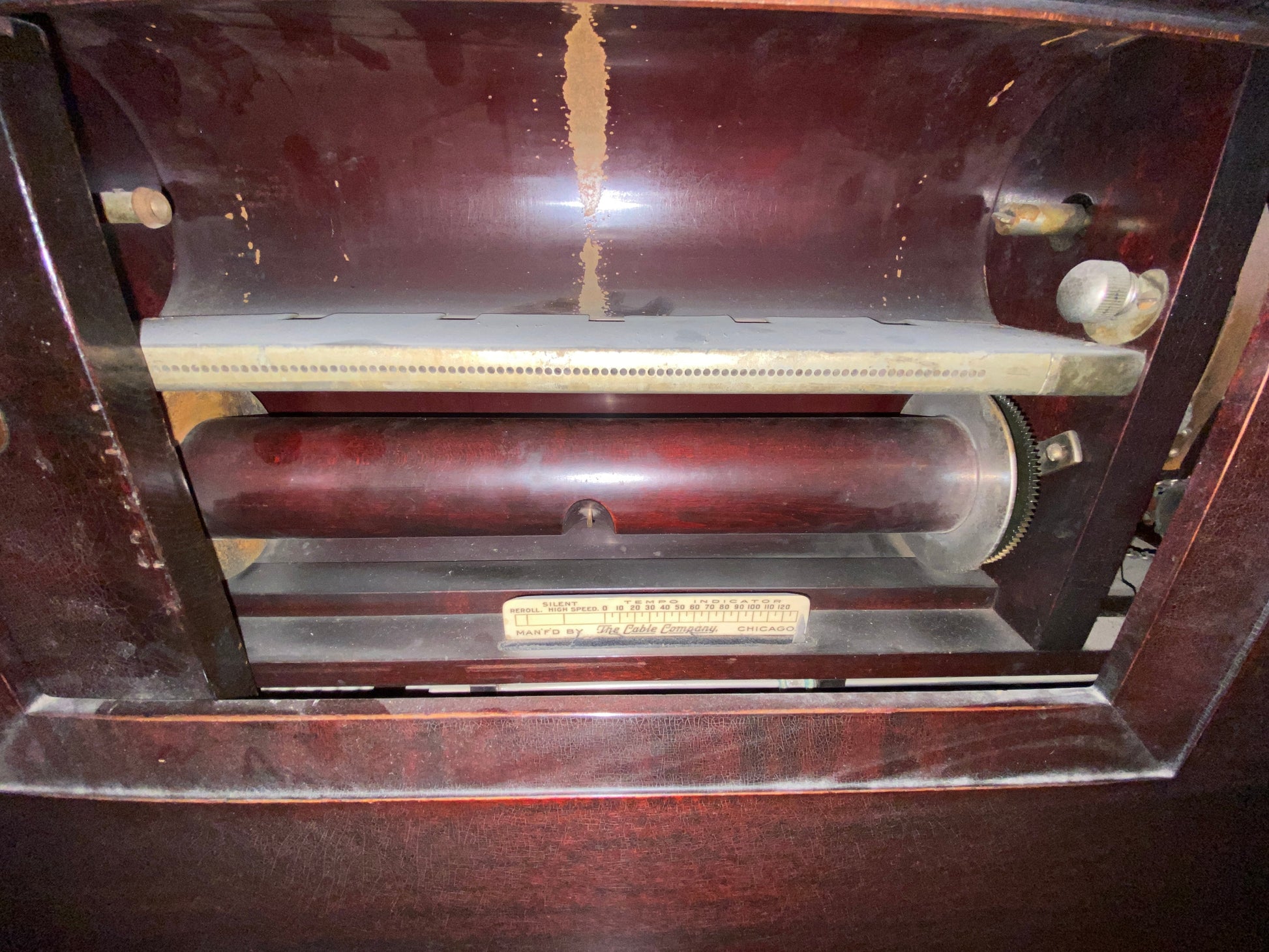 Image 2 of 1911 Euphona
by Cable Company
