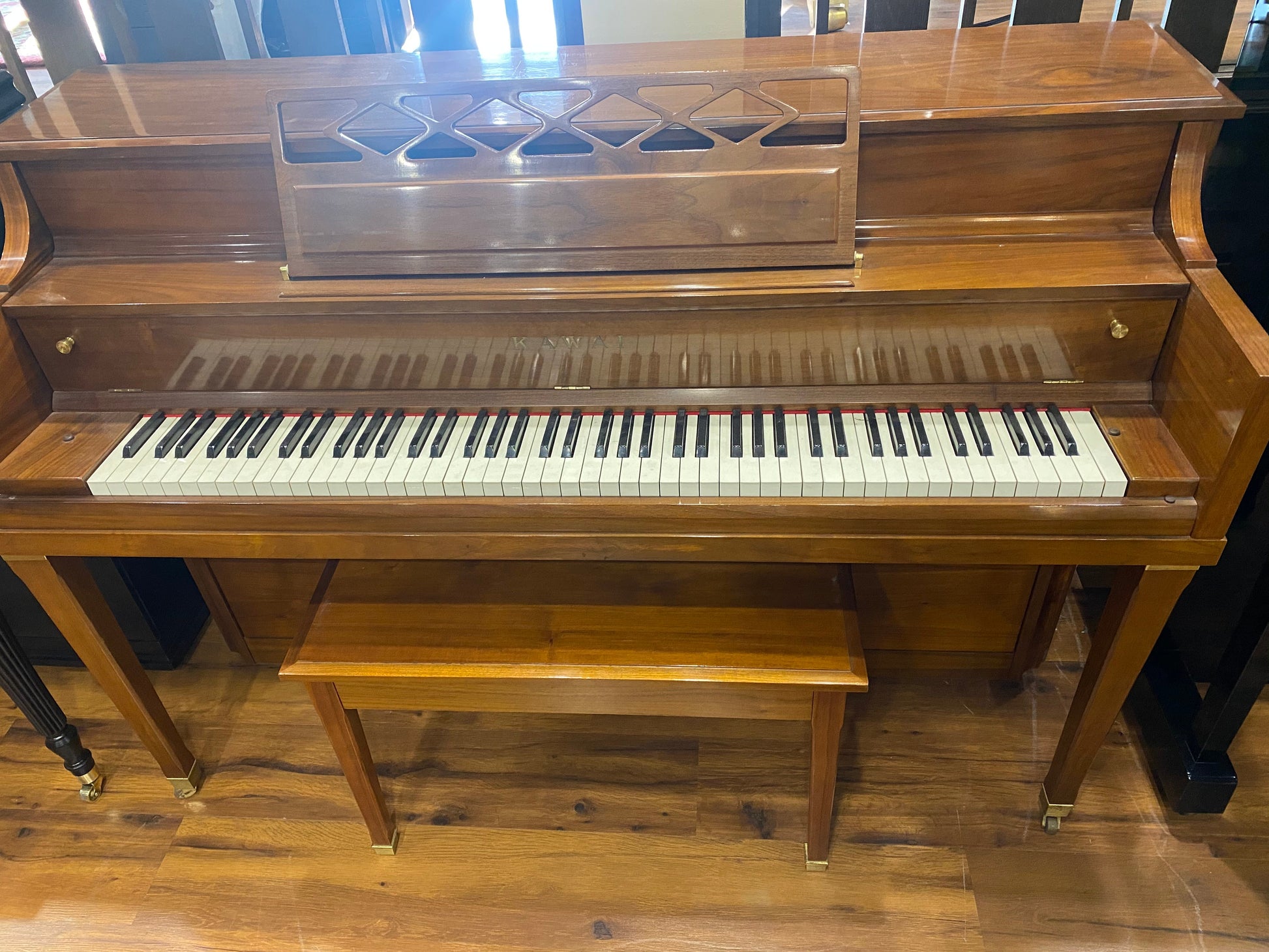 Image 2 of 1966 Kawai Console /41" / Walnut