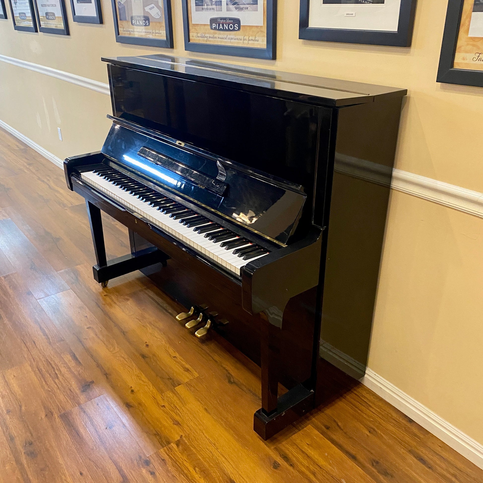 Image 2 of 1974 Yamaha U1
