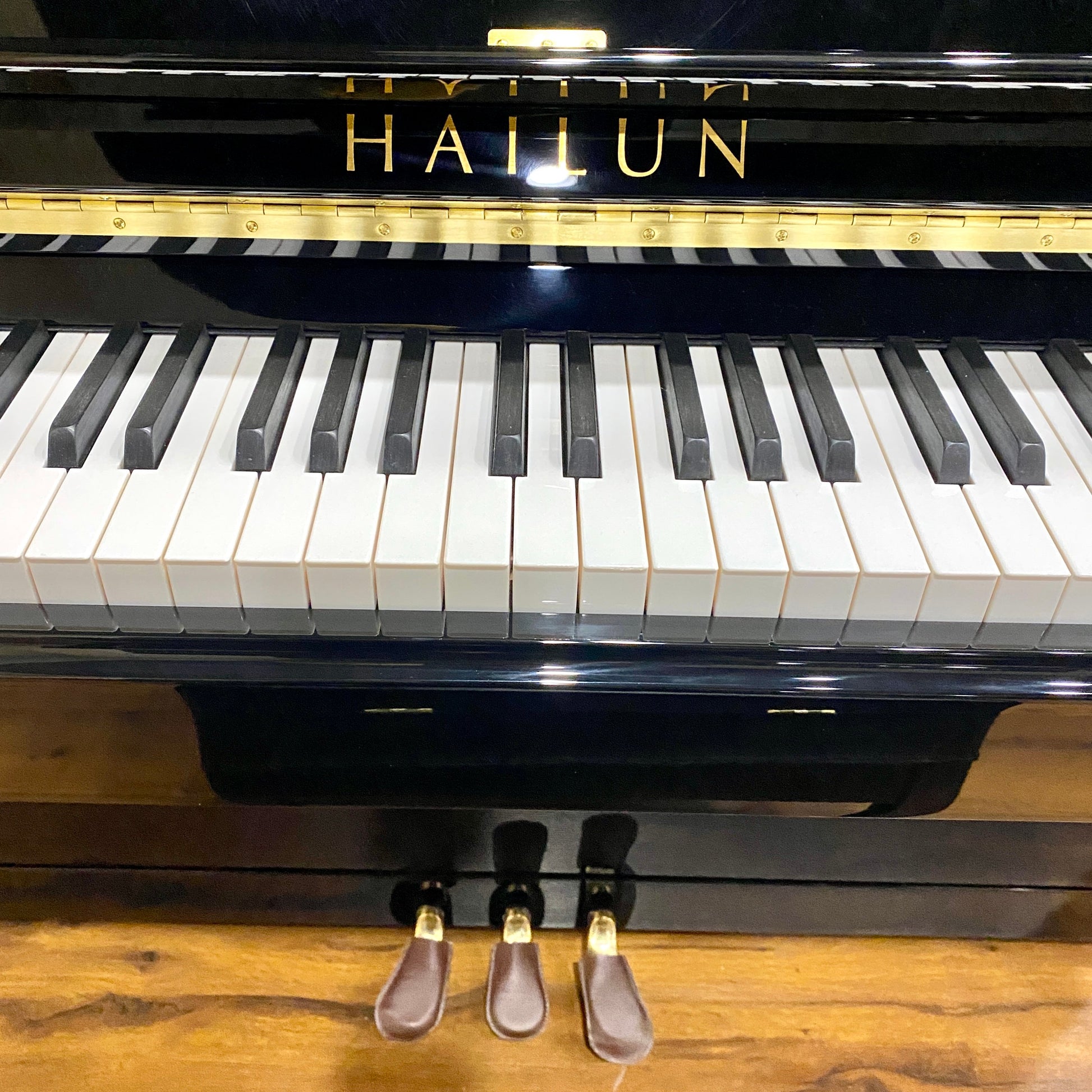 Image 3 of Hailun 5 P / 50" 