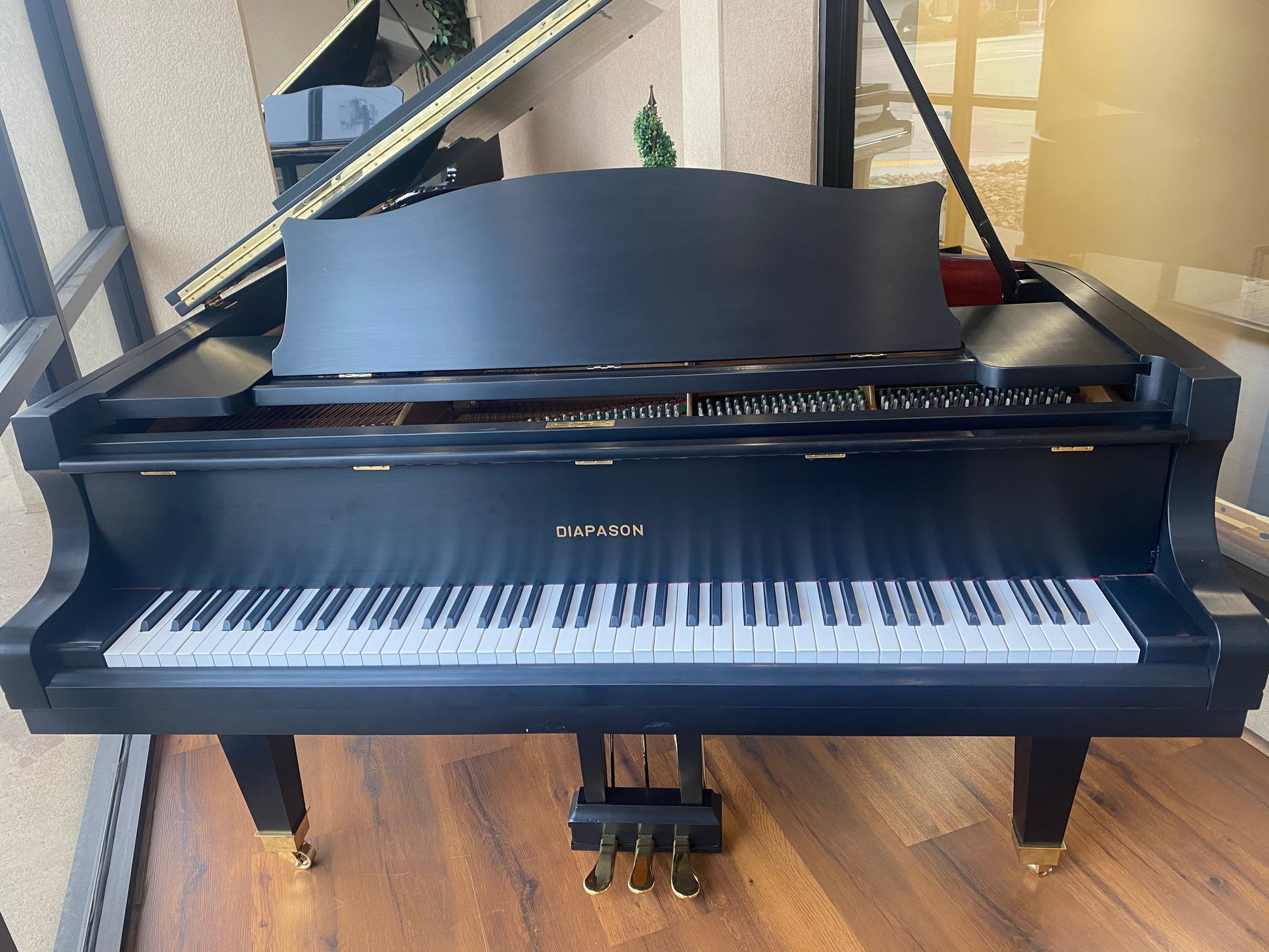 Image of the Piano For Sale