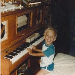 The Machnikowski Family Piano!